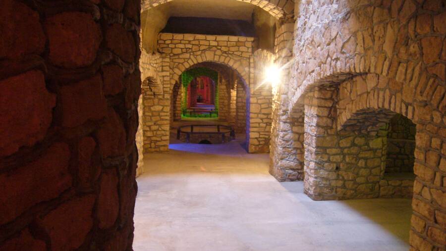 Kariz Underground City